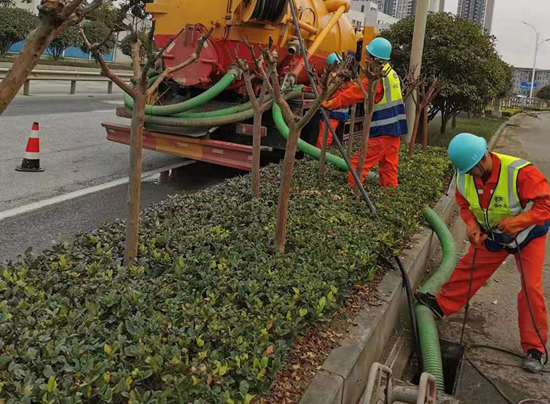 横沥镇市政管道清淤
